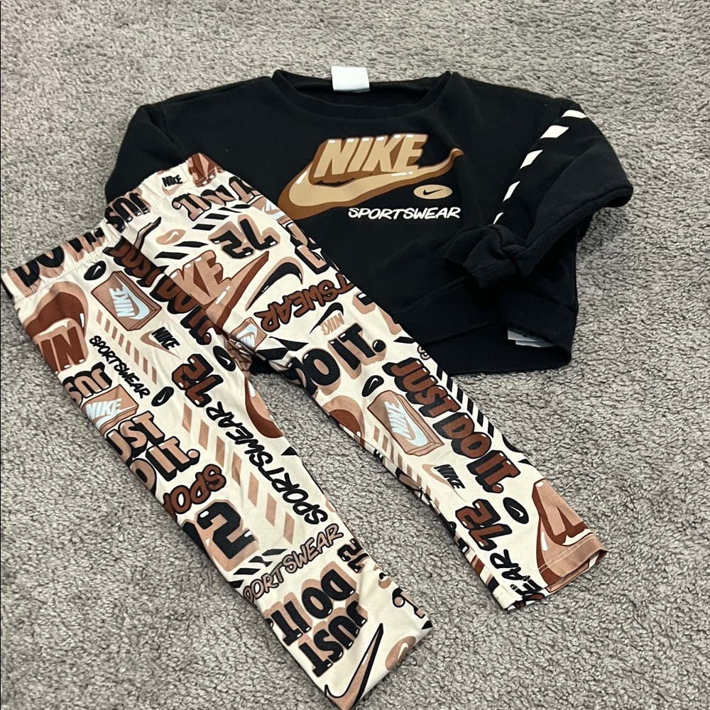 Nike Kids Black and Brown Graphic Leggings Set